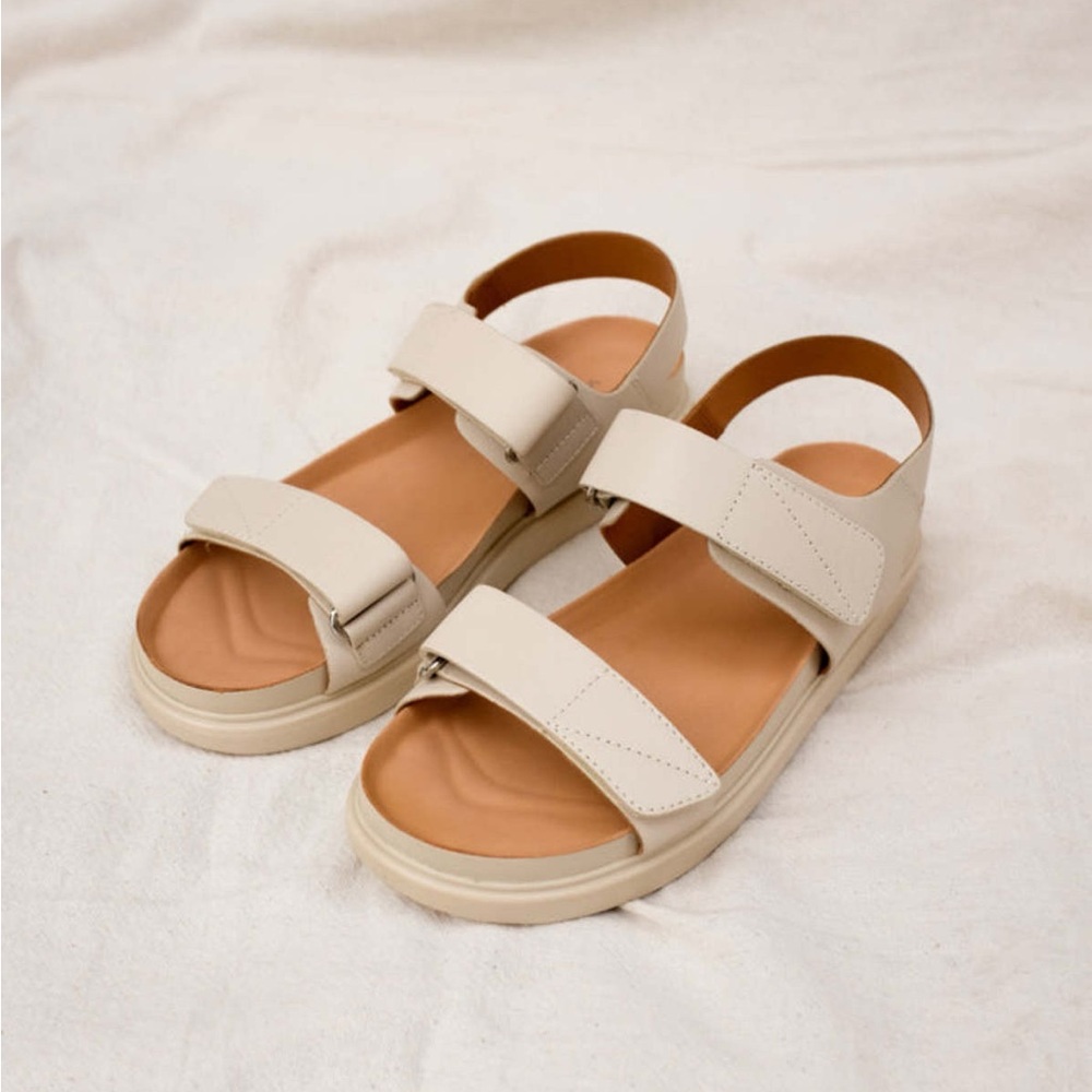 Vagabond Slingback Sandal in Off White